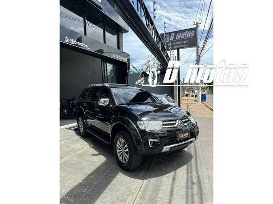 MITSUBISHI PAJERO 3.2 HPE 4X4 7 LUGARES 16V TURBO INTERCOOLER DIESEL 4P AUTOMÁTICO MITSUBISHI PAJERO 3.2 HPE 4X4 7 LUGARES 16V TURBO INTERCOOLER DIESEL 4P AUTOMÁTICO